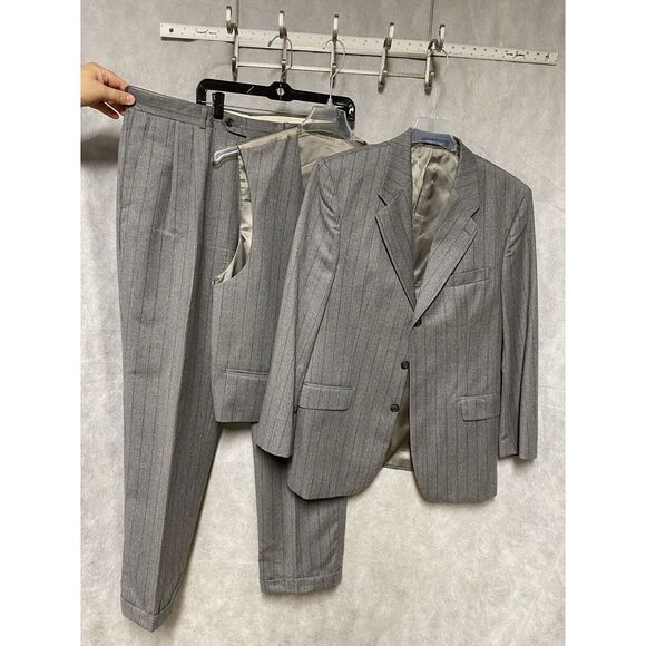 Bachrach Suit Men 42R Gray Striped 3 Piece Vest Flannel...